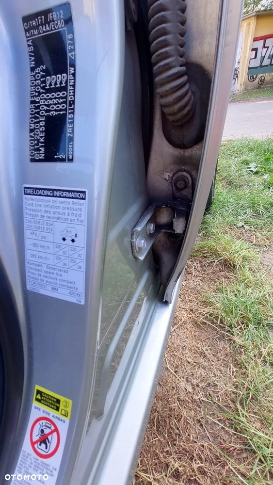 Toyota Auris 1.6 Dynamic - 14