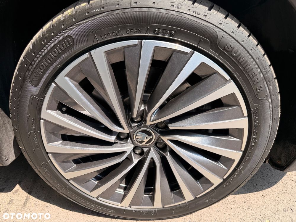 Skoda Superb 2.0 TDI SCR 4x4 L&K DSG - 10