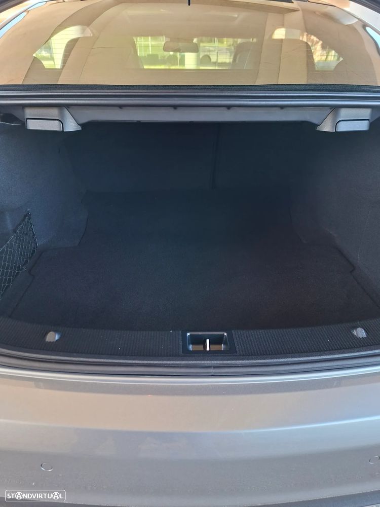 Mercedes-Benz E 250 CDI Avantgarde BlueEfficiency Auto. - 16