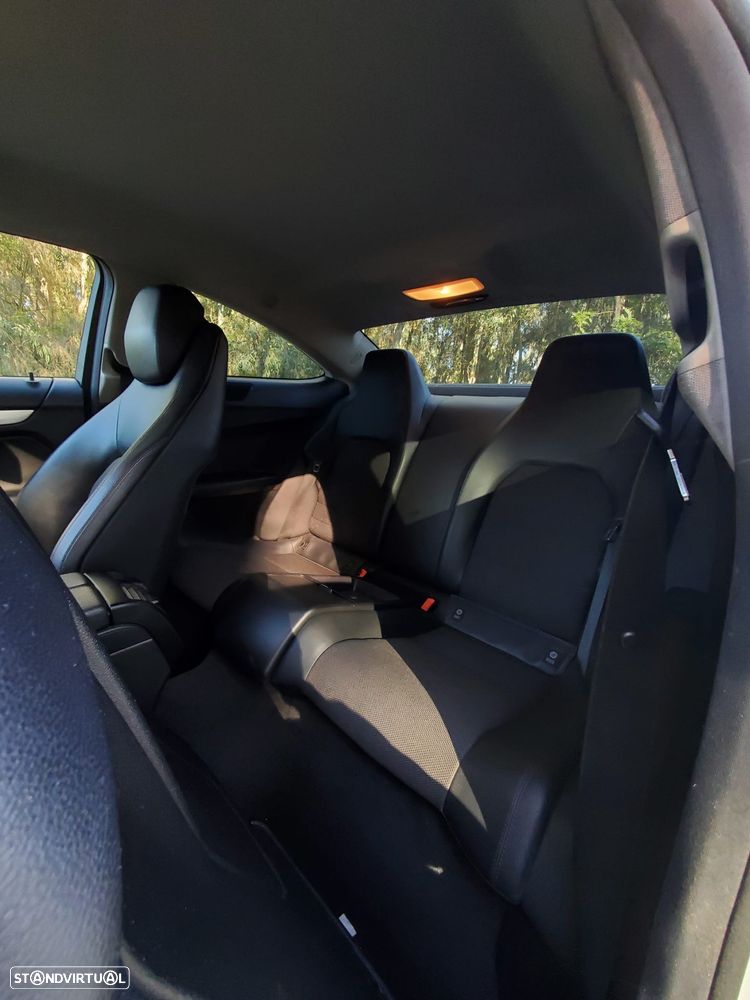 Mercedes-Benz C 250 CDI DPF (BlueEFFICIENCY) 7G-TRONIC - 11