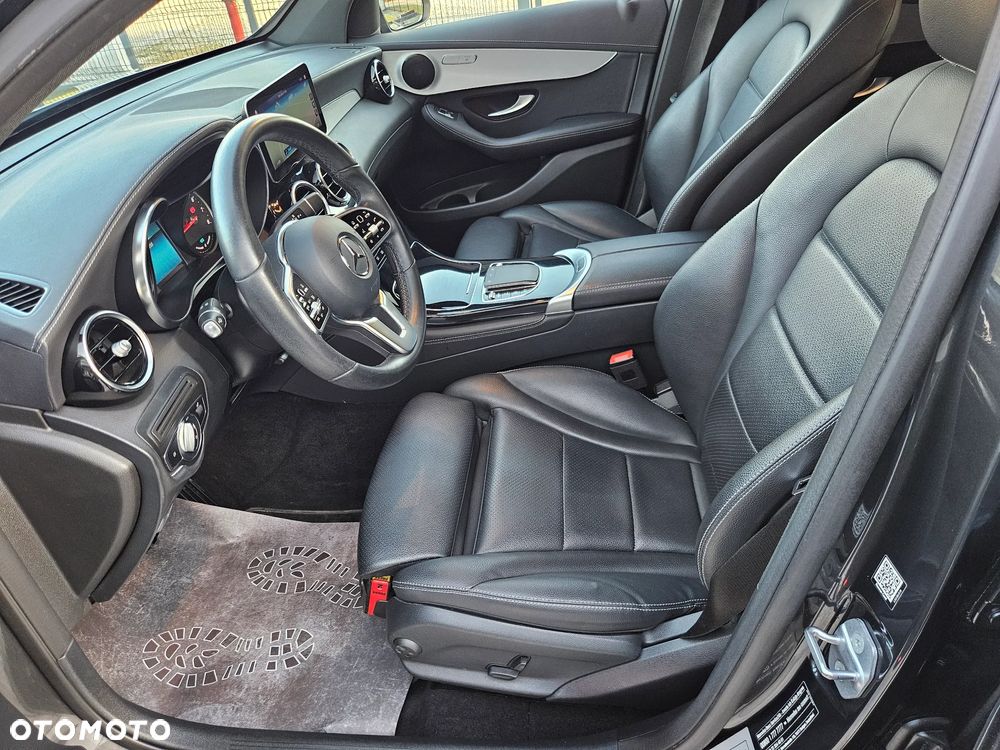 Mercedes-Benz GLC 200 4-Matic - 4