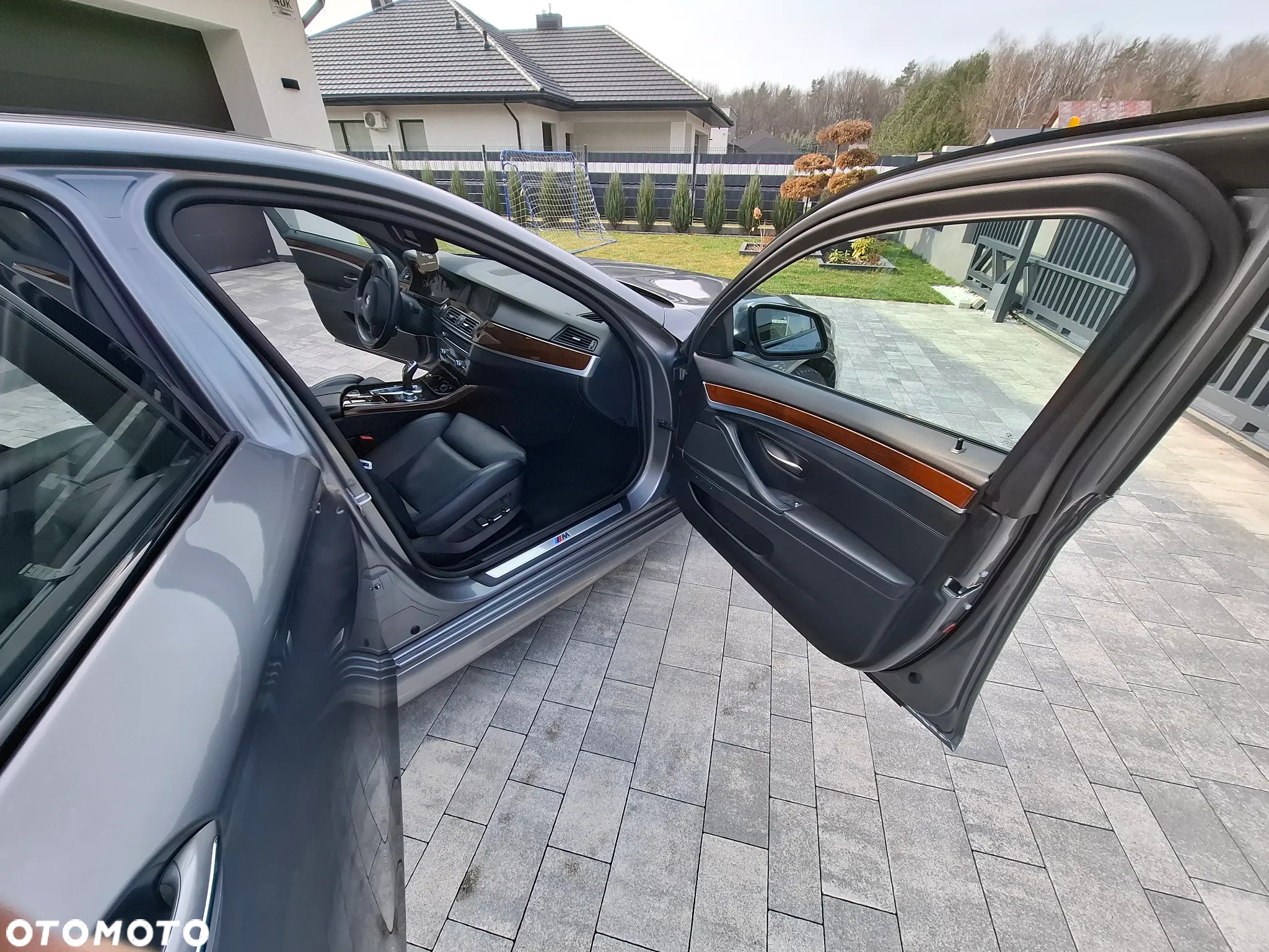 BMW Seria 5 535i xDrive - 17