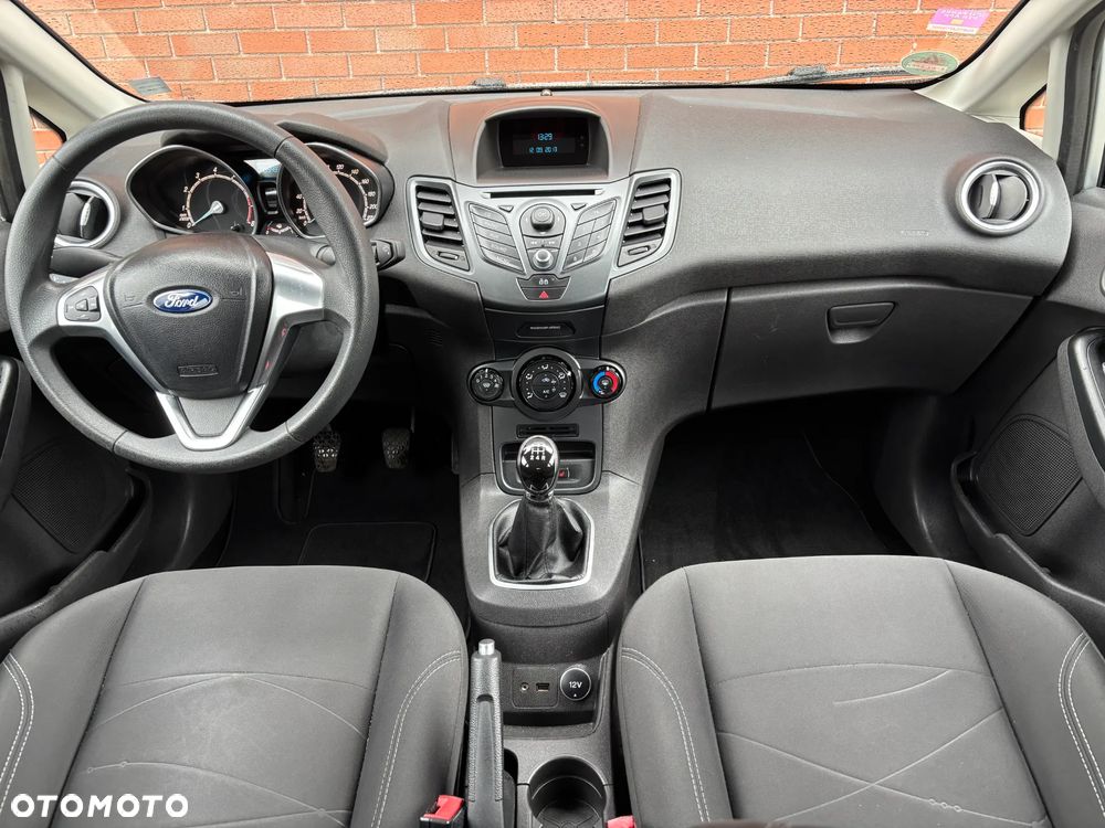 Ford Fiesta 1.25 Trend - 33