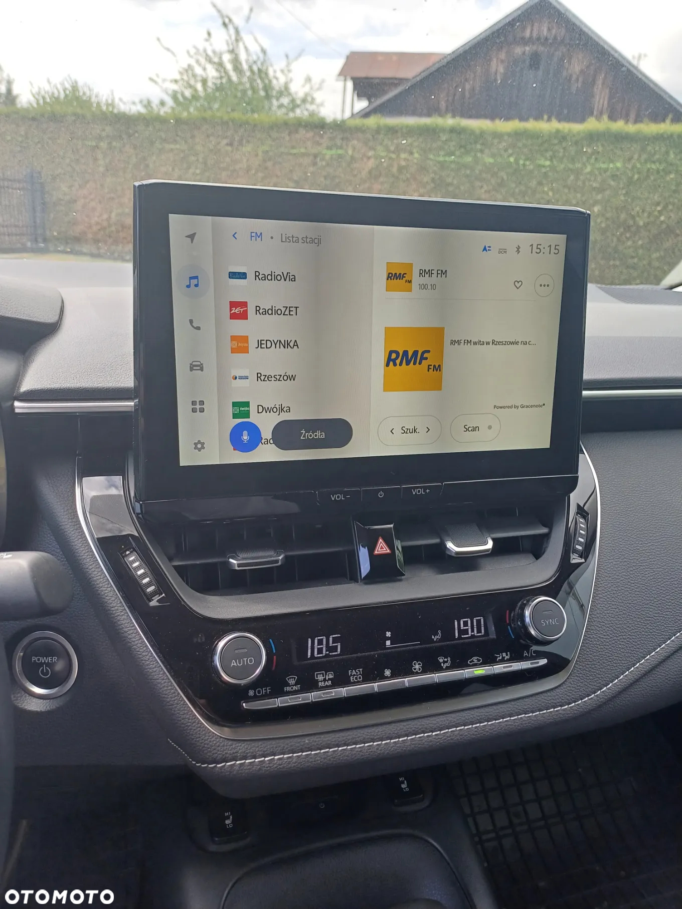 Toyota Corolla ver-1-8-hybrid-comfort - 8