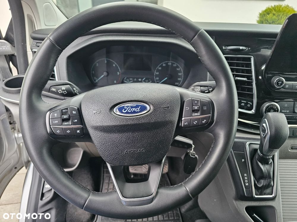 Ford Tourneo Custom 2.0 EcoBlue L2 Titanium SelectShift - 24