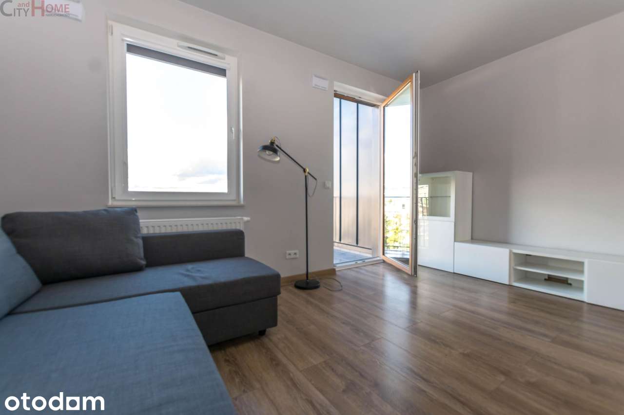 PORT PRASKI | APARTAMENT NA 7. PIĘTRZE | BASEN | BALKON | WIDOK NA WAR