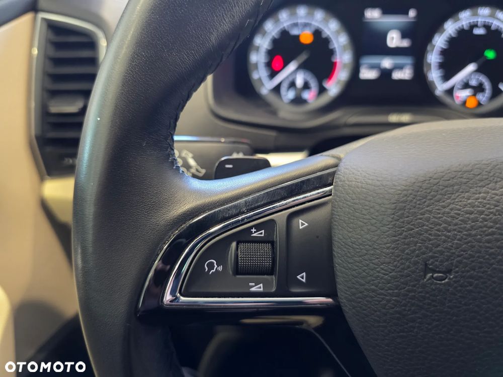 Skoda Karoq 2.0 TDI SCR 4x4 Style DSG - 16