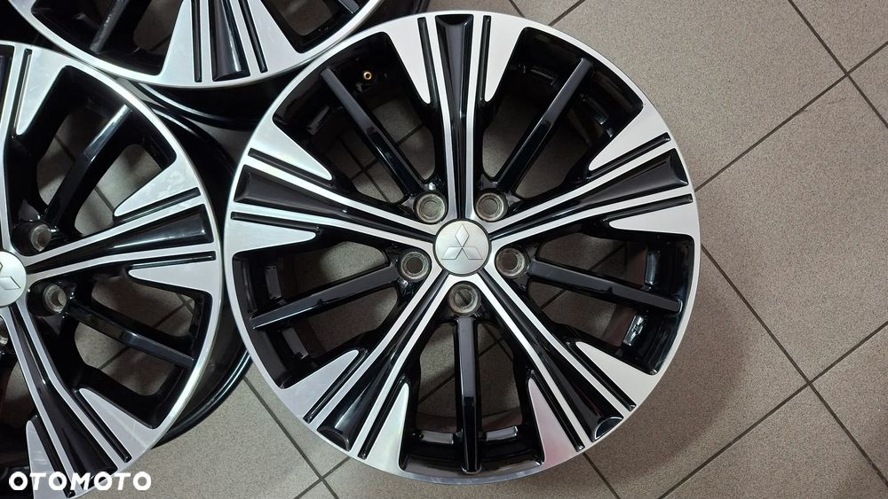 Felgi Aluminiowe 18 Mitsubishi Eclipse Cross 5x114.3 ET 38 - 5