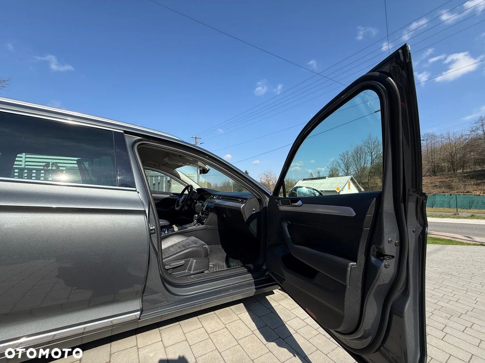 Volkswagen Passat 2.0 TDI BMT Highline DSG - 9