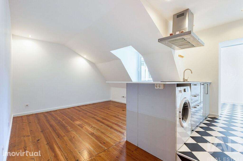 Apartamento T2 em Santo António - Grande imagem: 4/26