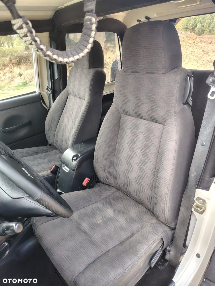 Jeep Wrangler - 4