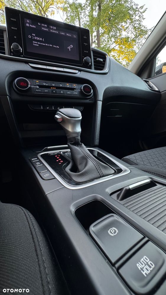 Kia Ceed - 16