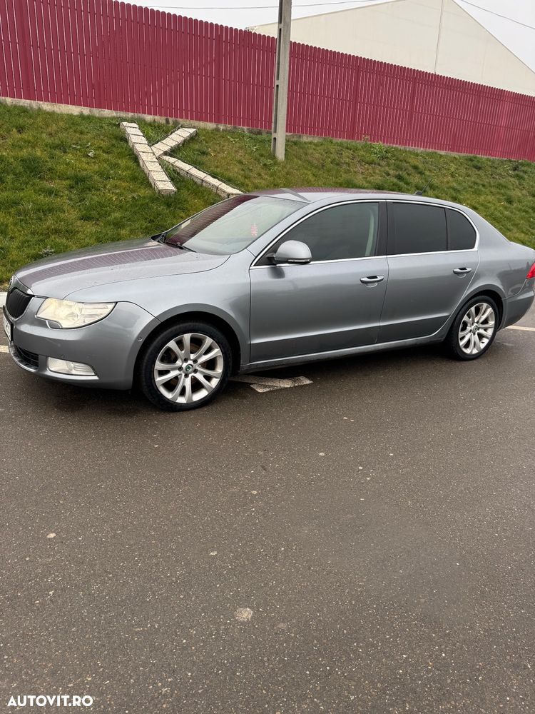 Skoda Superb 2.0 TDI Elegance DSG - 5