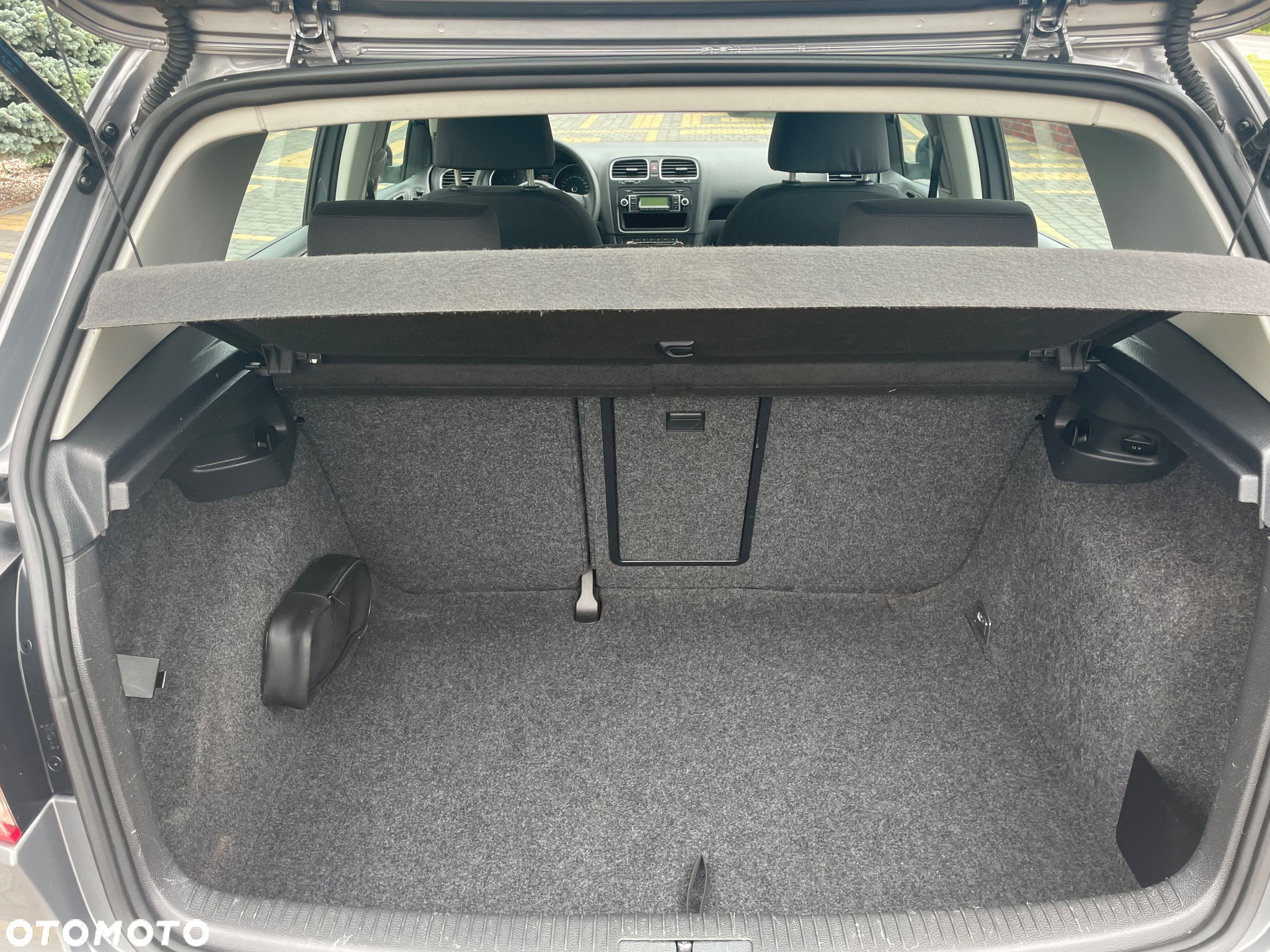 Volkswagen Golf 2.0 TDI DPF Comfortline - 17