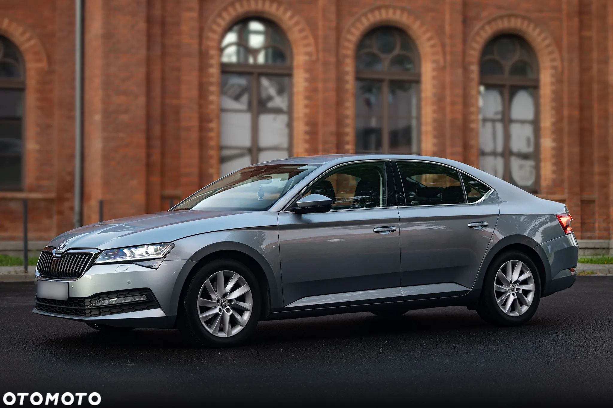 Skoda Superb 2.0 TSI Ambition DSG - 1