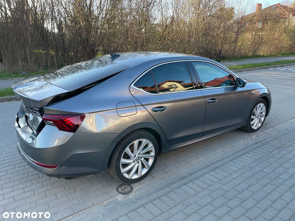 Skoda Octavia 2.0 TDI 4x4 Style DSG - 8