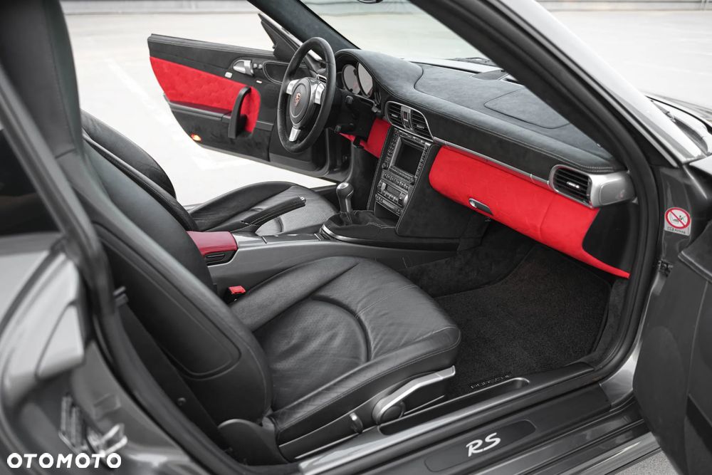 Porsche 911 Carrera 4 S - 7