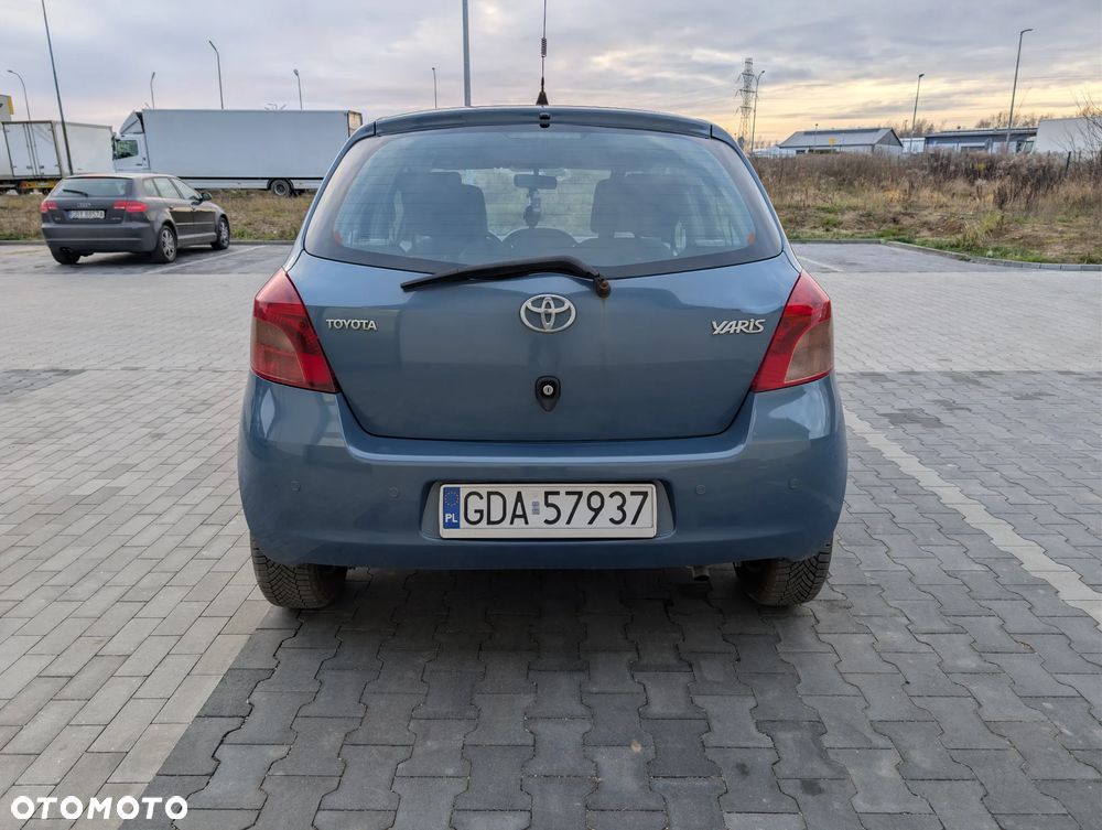 Toyota Yaris 1.3 VVT-i Multi Mode Sol - 6