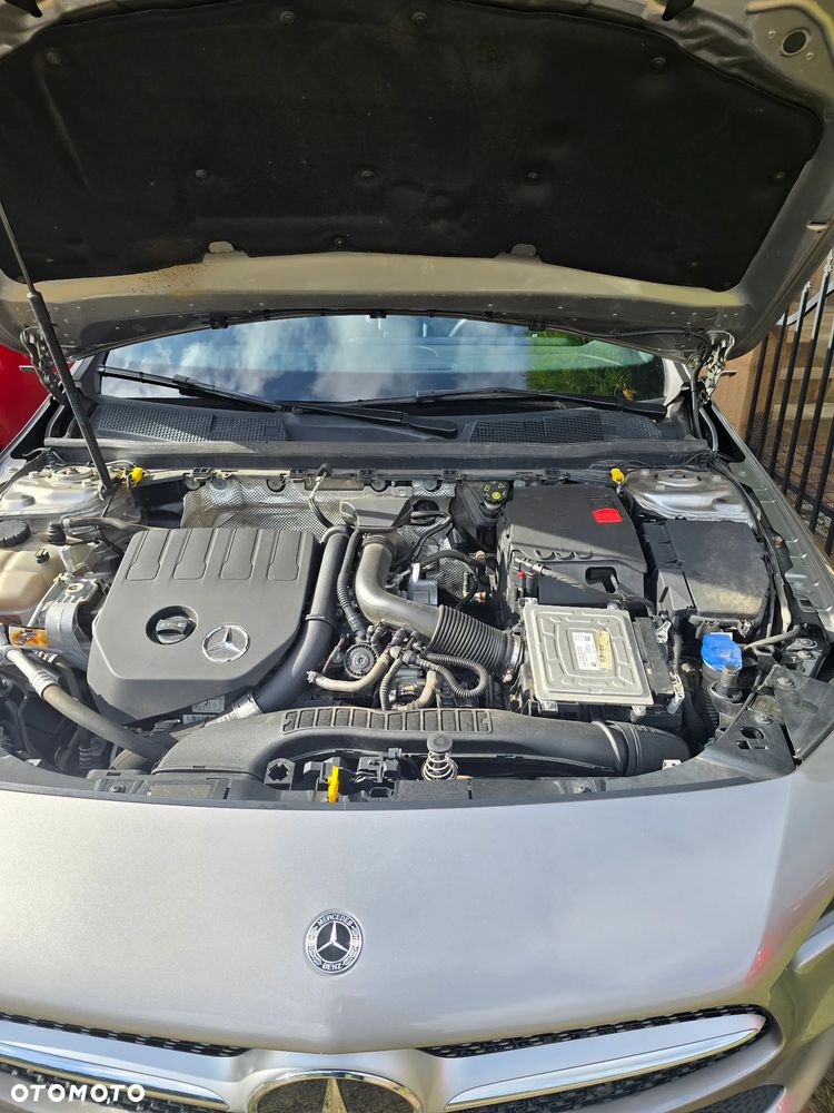 Mercedes-Benz CLA 200 7G-DCT - 8