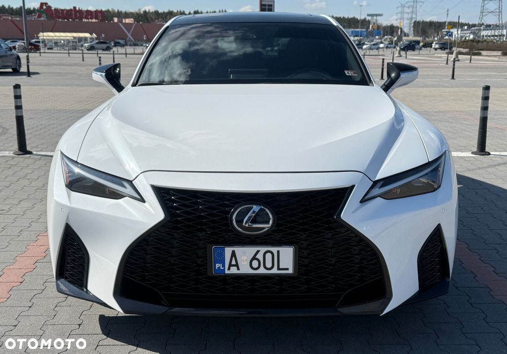 Lexus IS - 1