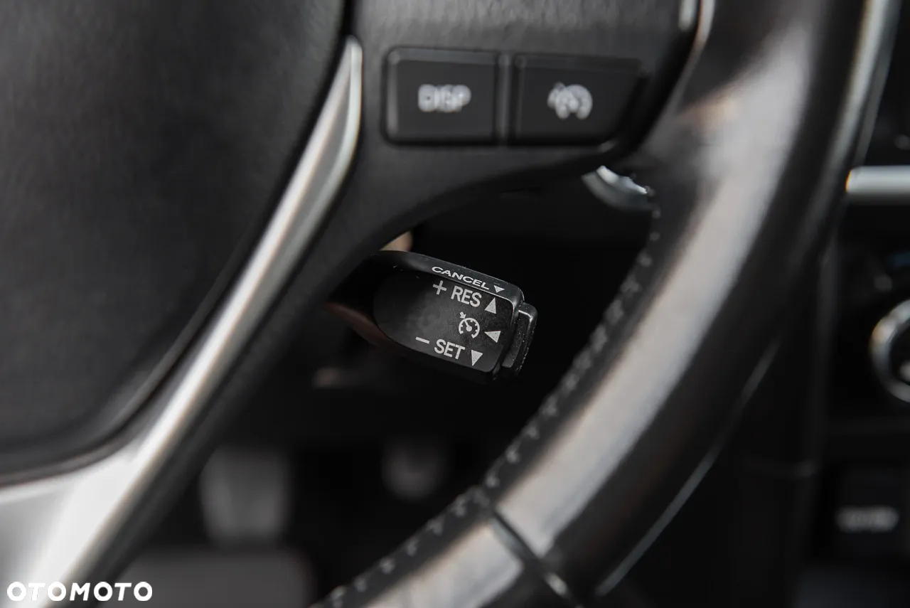 Toyota Auris 1.6 Premium Comfort - 20