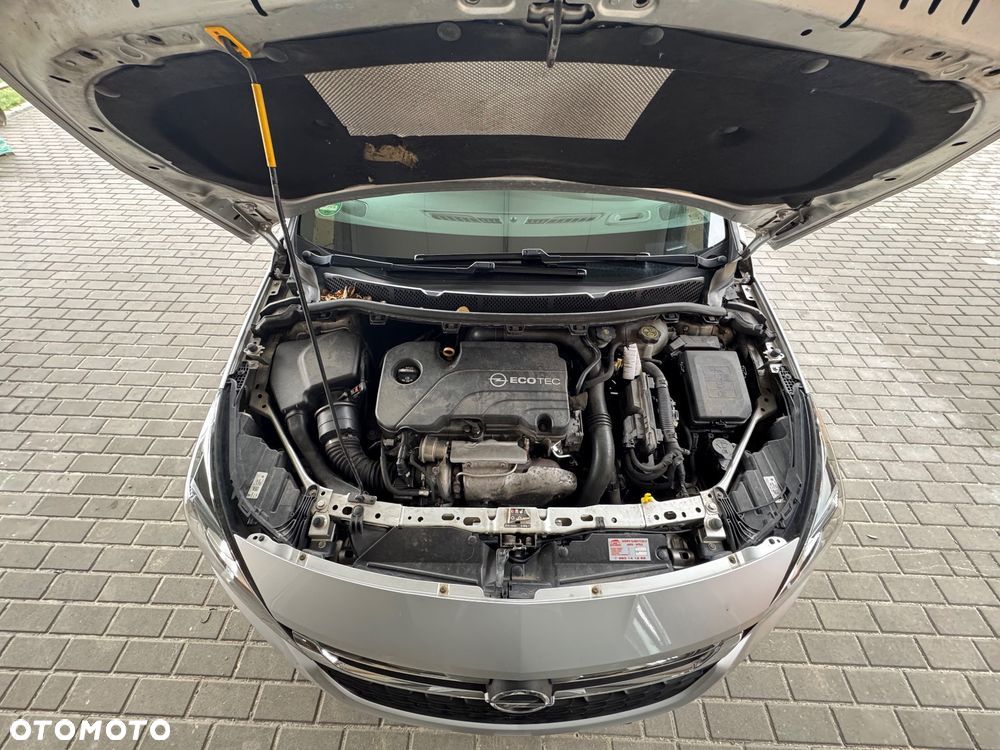 Opel Astra V 1.4 T Elite S&S - 14