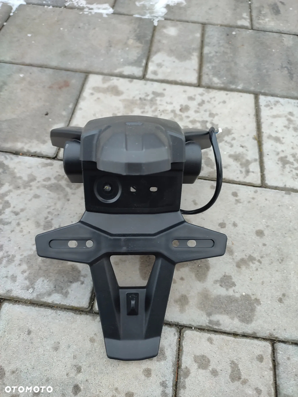 Mocowanie tablicy rejestracyjnej, podświetlanie tablicy, ogon Yamaha MT 09