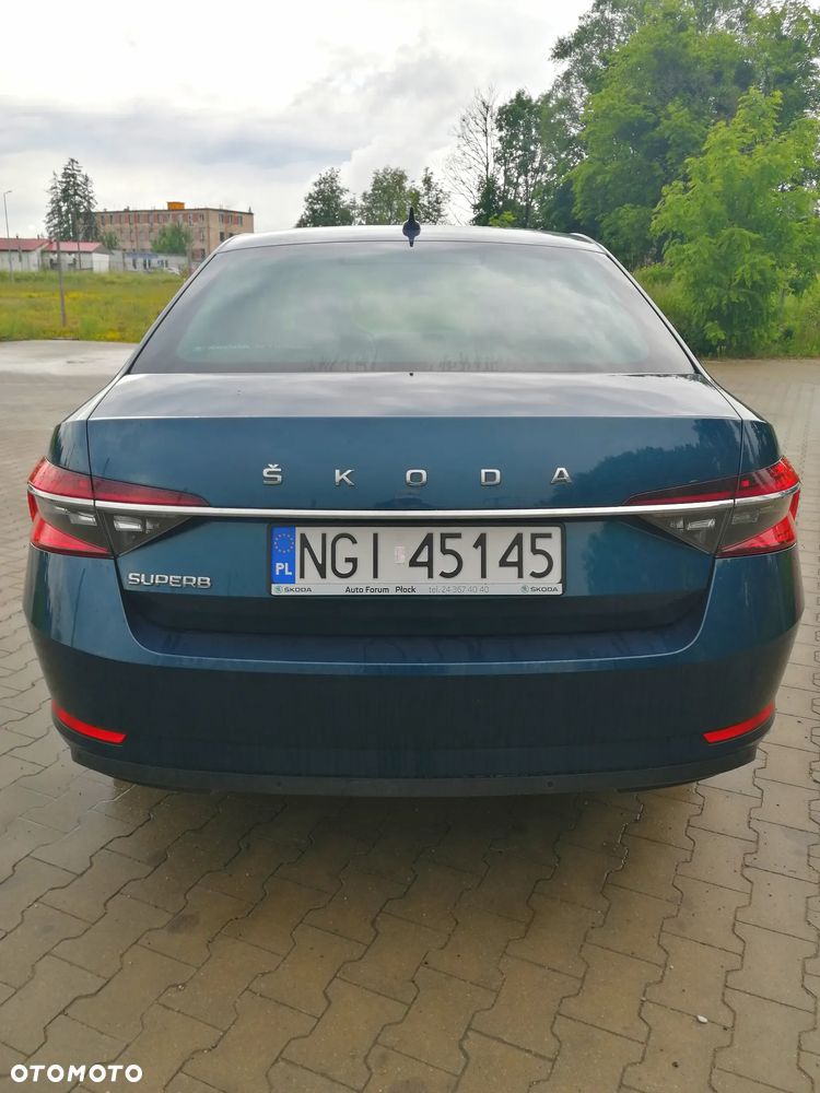 Skoda Superb 2.0 TDI Ambition DSG - 9