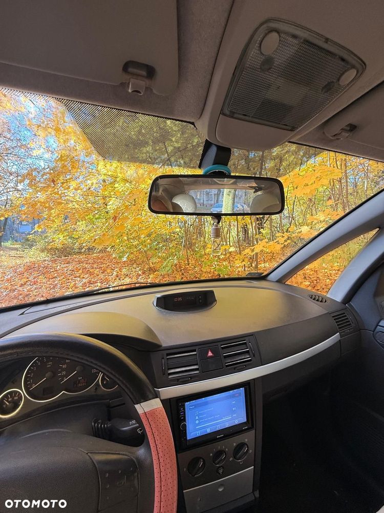 Opel Meriva - 22