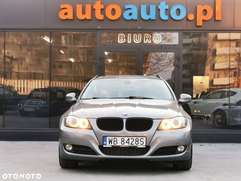 BMW Seria 3 320d xDrive DPF - 2