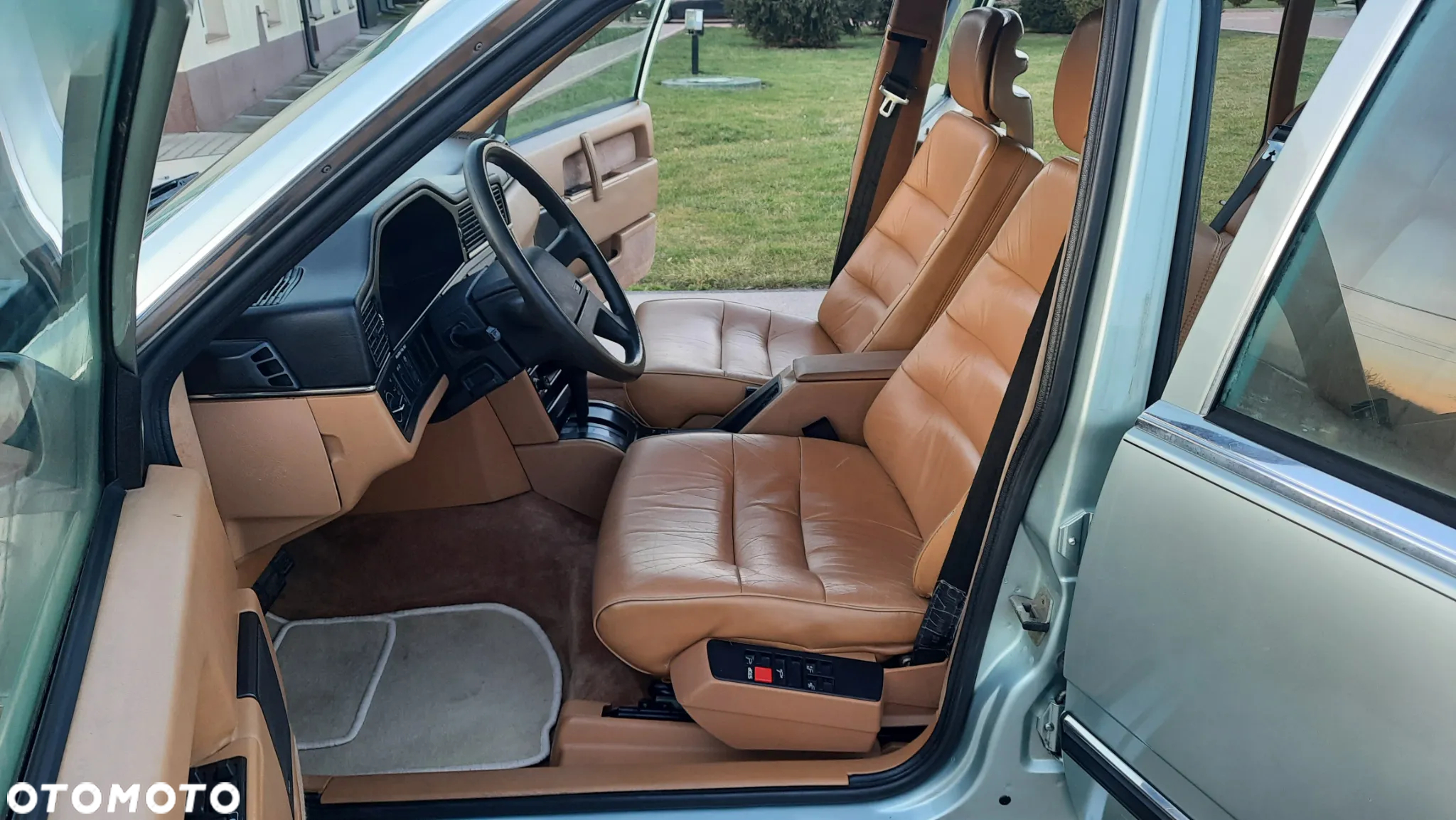 Volvo Seria 700 - 14