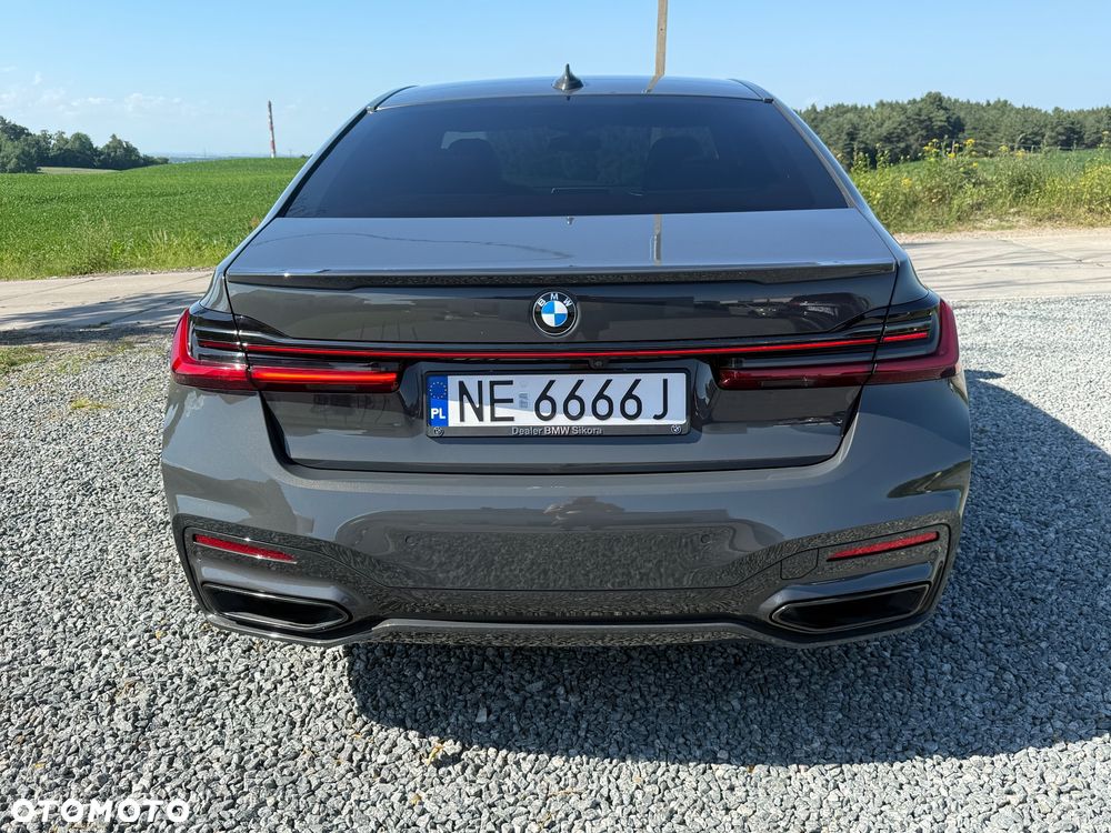 BMW Seria 7 750i xDrive sport - 7