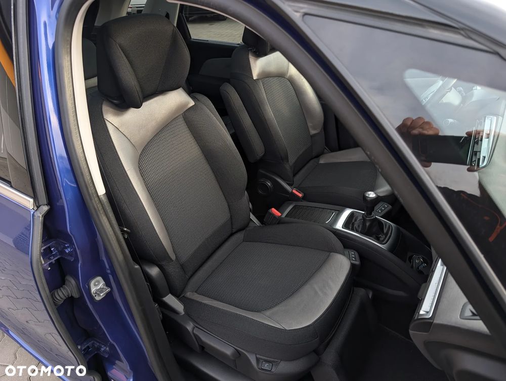 Citroën C4 Picasso PureTech 130 Stop&Start SHINE - 33