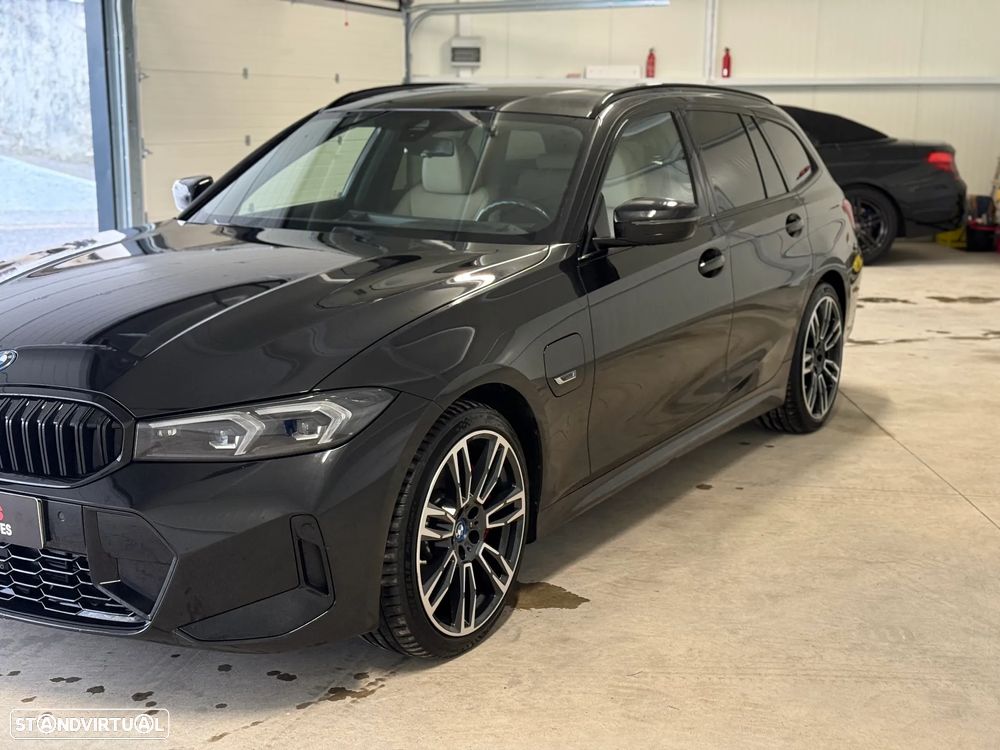 BMW 330 e Aut. M Sport - 43