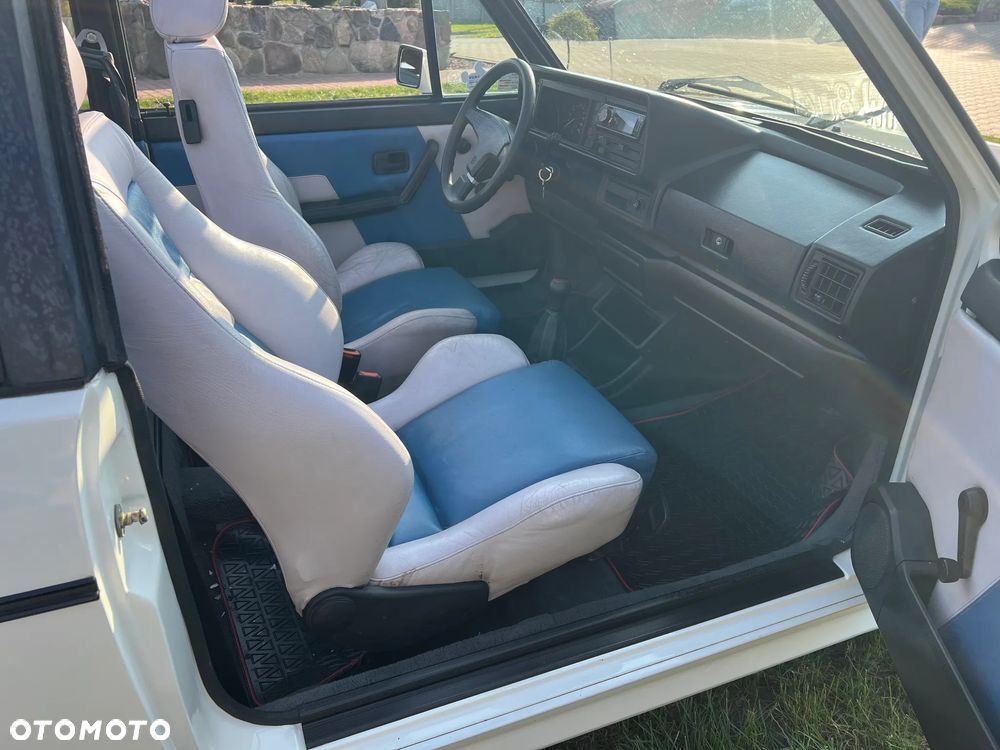 Volkswagen Golf - 23