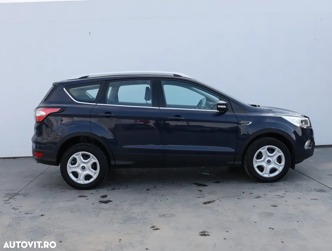 Ford Kuga 2.0 TDCi 4x4 Aut. Business Edition - 15