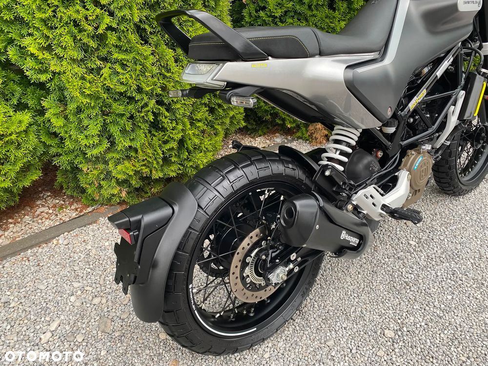 Husqvarna Svartpilen - 33