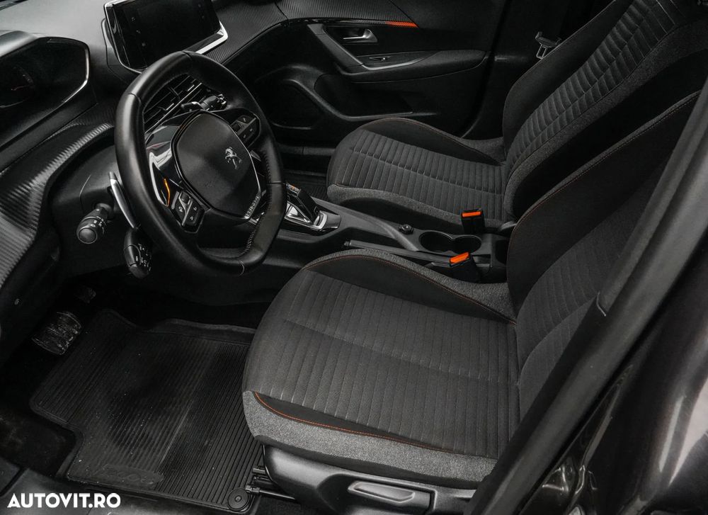 Peugeot 2008 1.2 PureTech EAT8 STT Allure Pack - 11