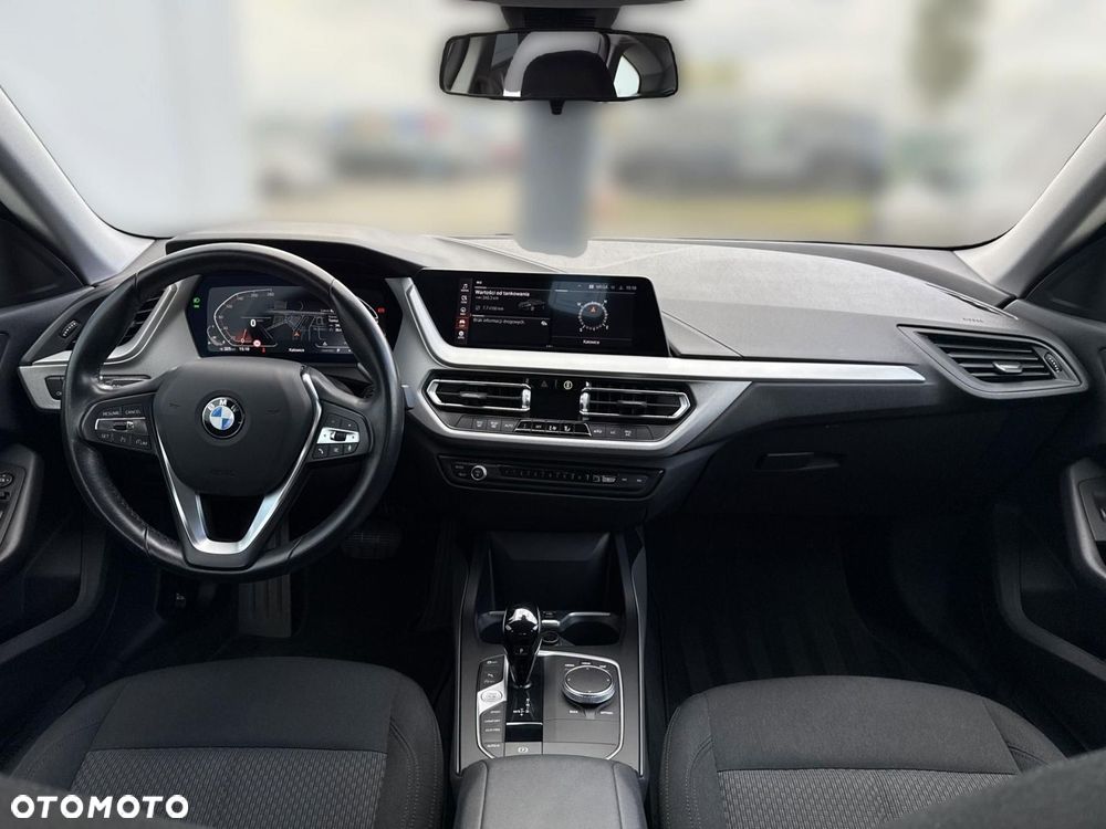 BMW Seria 2 218i Advantage - 27