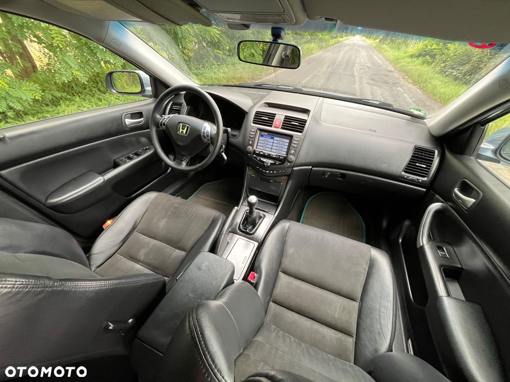 Honda Accord 2.0 i Executive - 16