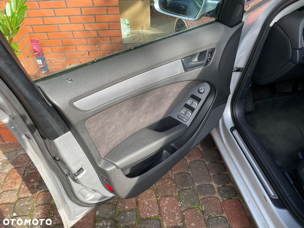 Audi A4 Avant 2.0 TDI DPF multitronic S line Sportpaket - 7