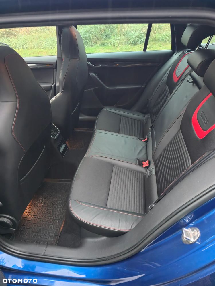 Skoda Octavia 2.0 TDI RS DSG - 10