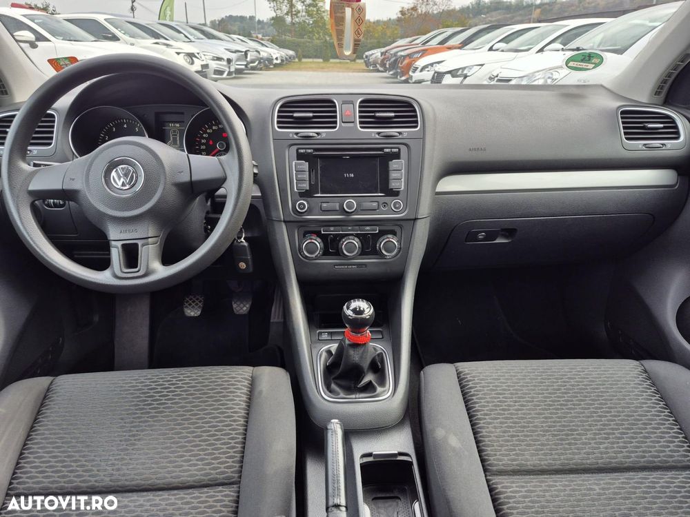 Volkswagen Golf - 14
