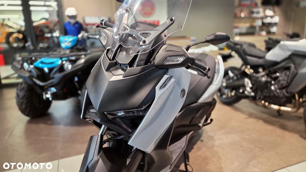 Yamaha X-max - 3
