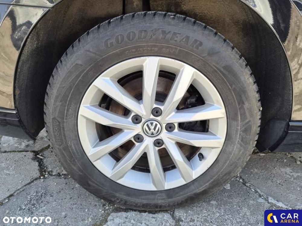 Volkswagen Passat - 14