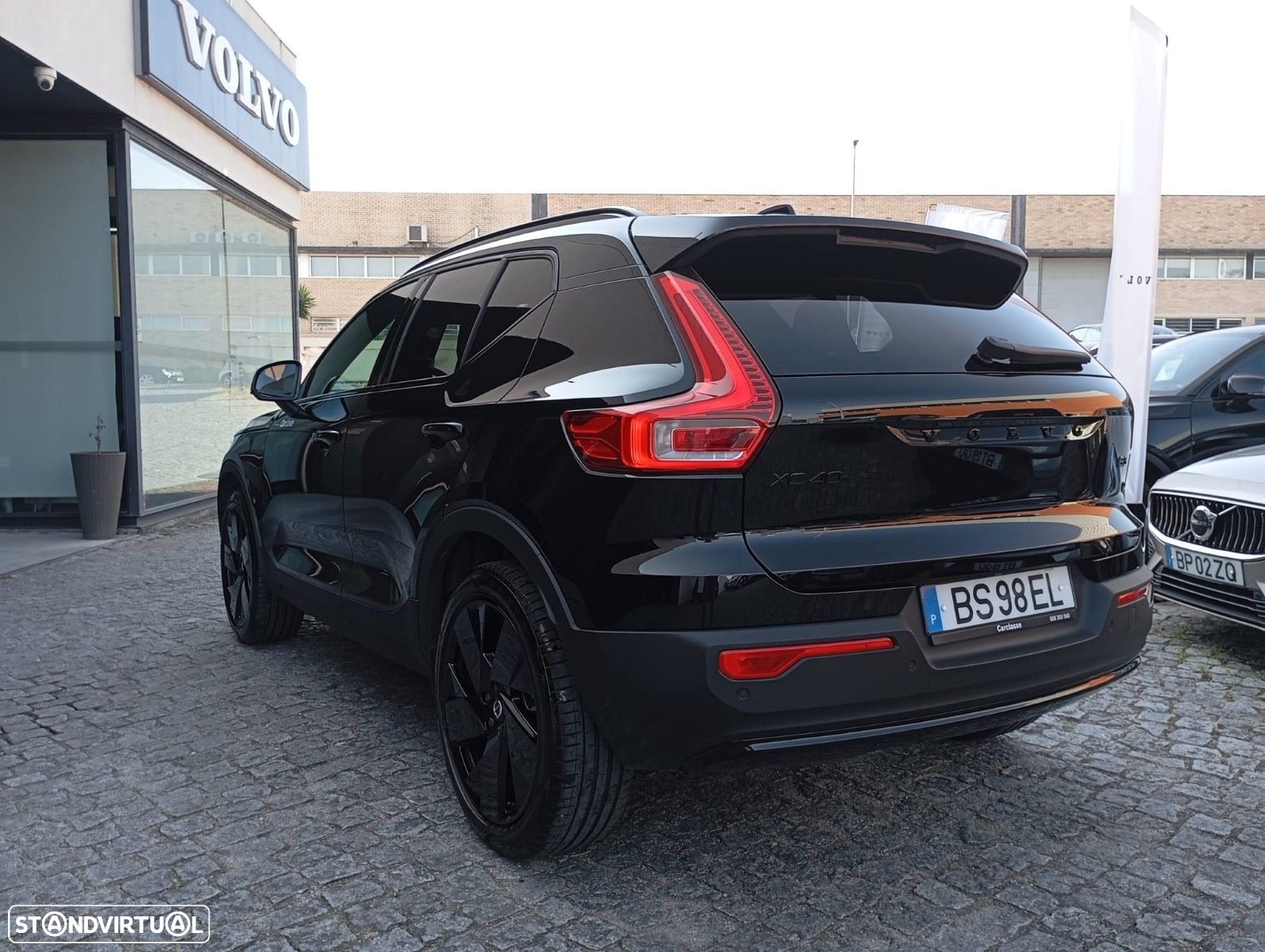 Volvo XC 40 2.0 B3 Black Edition - 7