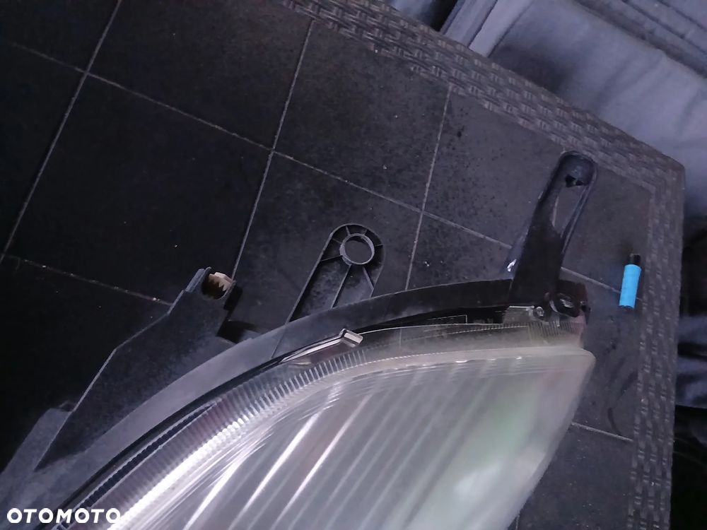 lampy przednie fiat grande punto - 6