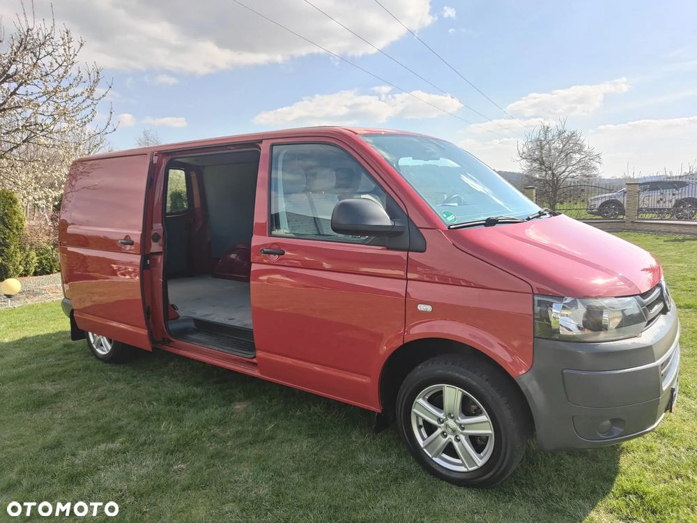 Volkswagen Transporter - 2