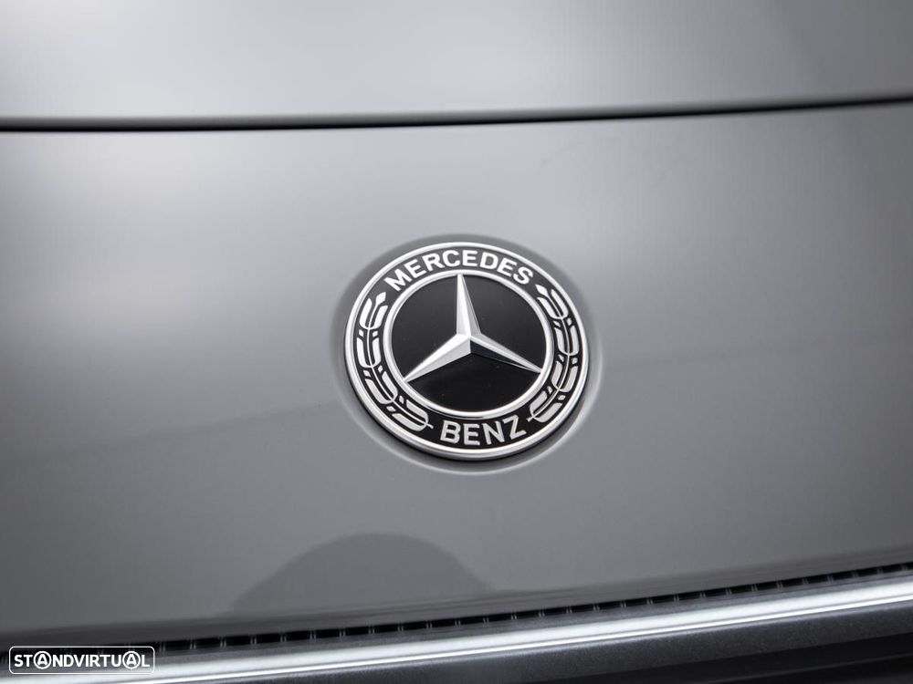 Mercedes-Benz CLA 350 EQ 4Matic - 18