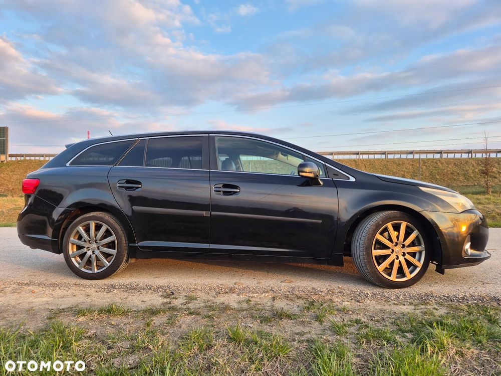 Toyota Avensis 2.2 D-CAT Prestige - 4